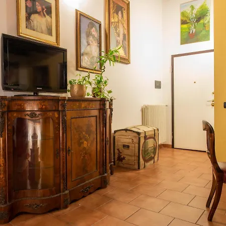 Corte Degli Estensi, Romantica Mansardina Apartamento *