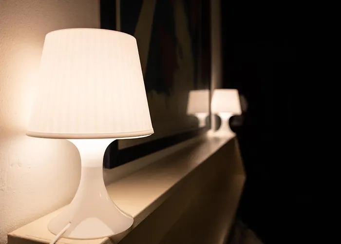 Corte Degli Estensi, Romantica Mansardina *